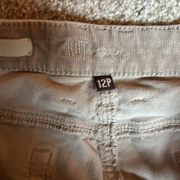 Kut from the Kloth corduroy Skinny pants 12 Petite, tan color, great condition - Picture 2 of 4